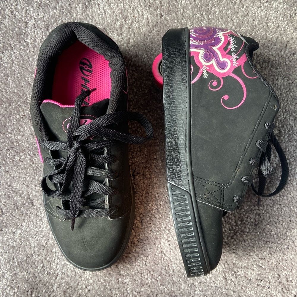 Heelys Pink and Black Sneakers